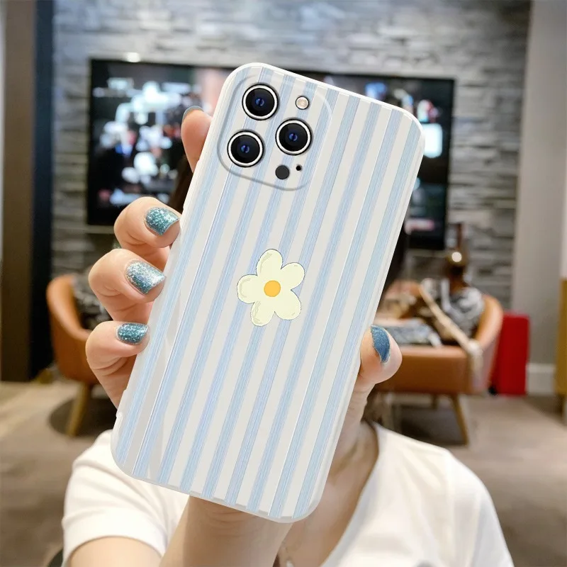 Stripes Flower Korean Phone Ca - Apple Iphone 15 recension och pris